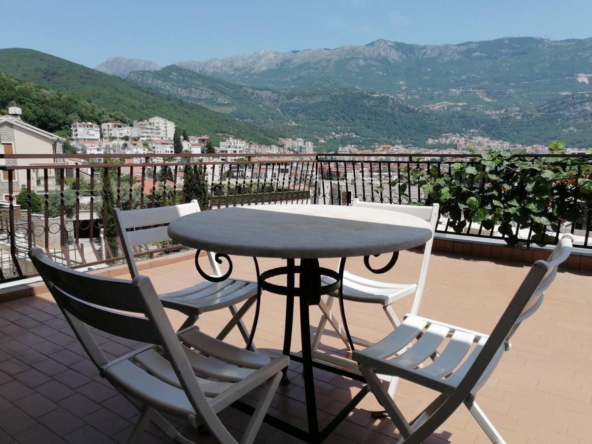 Lovely Apartment With Big Terrace In 부드바 외부 사진